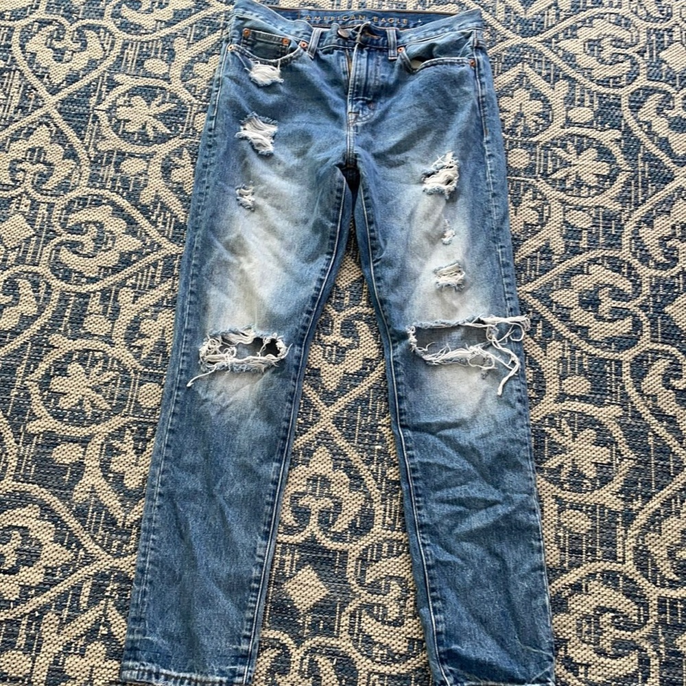 American eagle ripped jeans